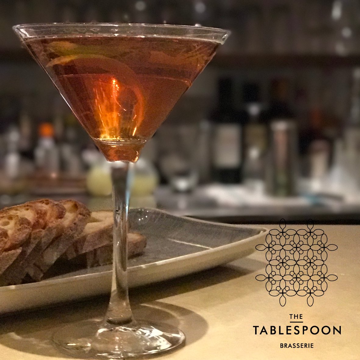 TheTablespoon's tweet photo. Dry January just about finished. Celebrate with 2-4-1 cocktails 6-9pm #Sunnigdale #2-4-1 #cocktails 01344 873105 https://t.co/0amJbV5yDx