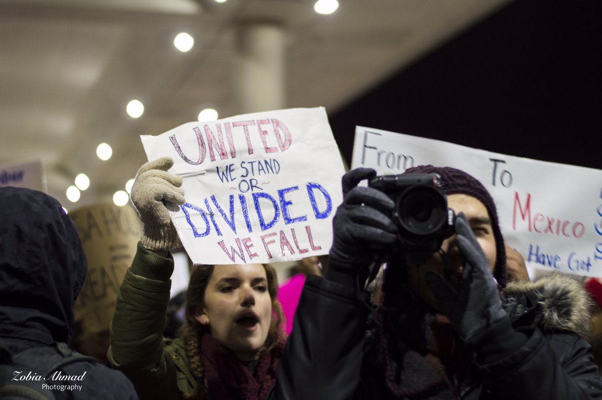 zobiaaahmad's tweet photo. "United we stand or divided we fall"
Day 2 of #ohareprotest #MuslimBan https://t.co/DdwyxisAnF