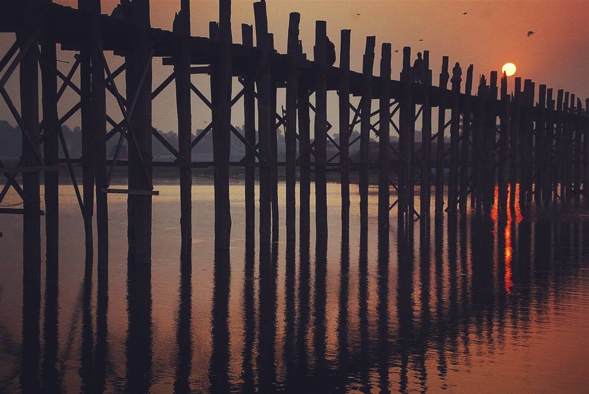DandingTrip's tweet photo. A eso lo llamo yo un buen amanecer! #mandalay #ubein #dandingtrip https://t.co/vU3M6jGgal