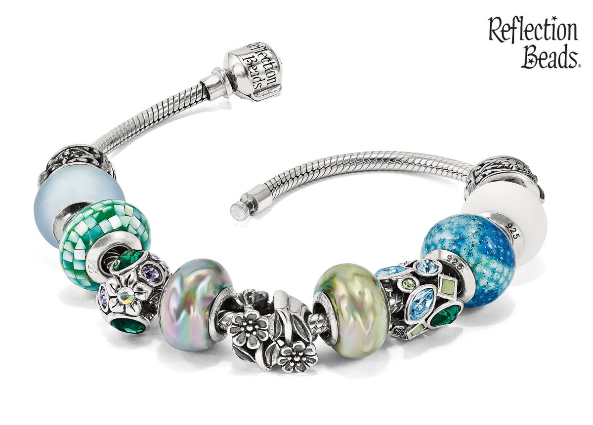 ReflectionBeads's tweet photo. Mondays are for fresh starts and Reflection Beads! #MondayMotivation #FreshStarts #ReflectionBeads https://t.co/ZT9GOzCMRj