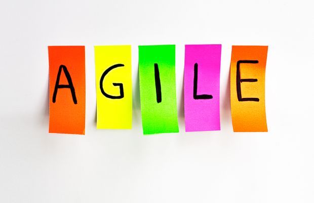 LudoSLN's tweet photo. #Marketing - 2017 sera l'année de la #RelationClient agile et connectée | par @mkg_pro https://t.co/u60U60wPM3 https://t.co/L7Tghaeiax