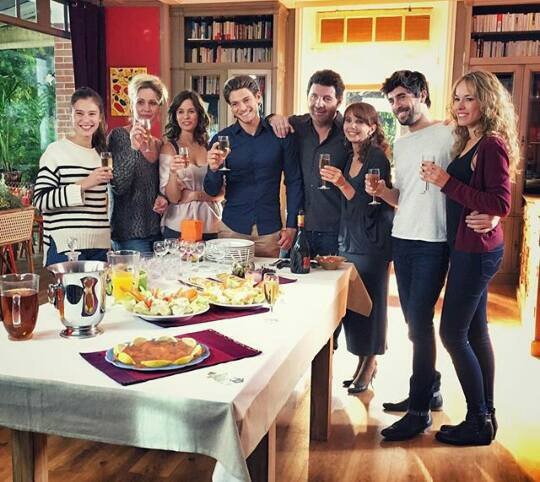 youngpeople_off's tweet photo. #Clem une série qui aborde tous les sujets.. Une magnifique série! Une belle saison explosive! Qu'avez-vous pensez de #ClemS7 ? 📺📱😍 https://t.co/lVQKr2FQLi