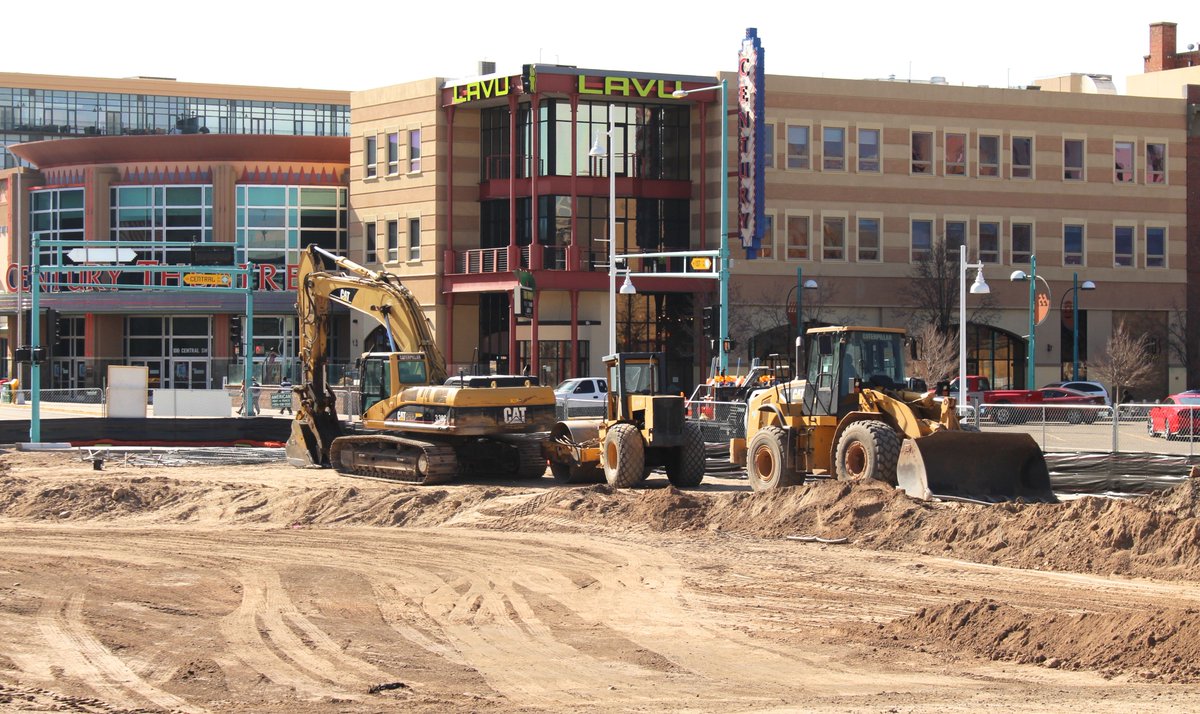 OneCentralAbq's tweet photo. @OneCentralAbq Entertainment District Under Construction!!  #ABQ #downtownabq #visitabq #downtownmonday https://t.co/YSHSBetXow