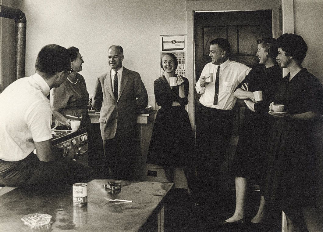 Is There Such a Thing as a Mid-century Personality? bit.ly/2jdVFKh We hope so!
