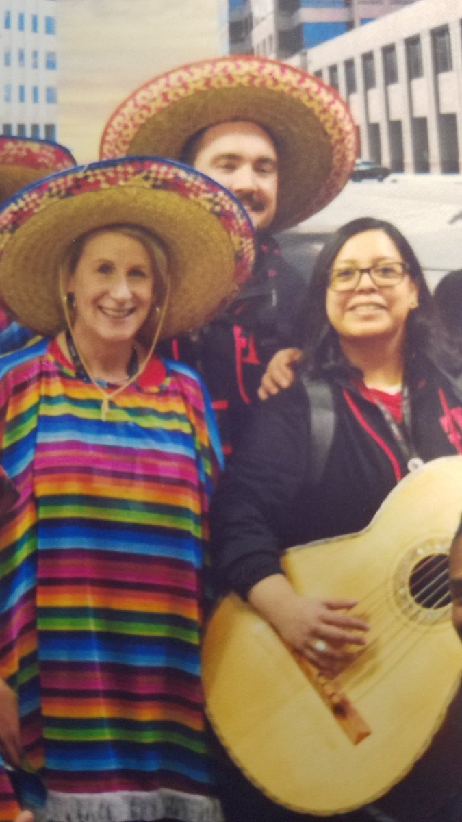 ...in Albuquerque, wear a sombrero and play a guitarra grande! #jeffersonstrong #t-voicesummit #solvingpainpoints @swansontmo <a href="/CP_Polizzi/">Chris Polizzi</a>