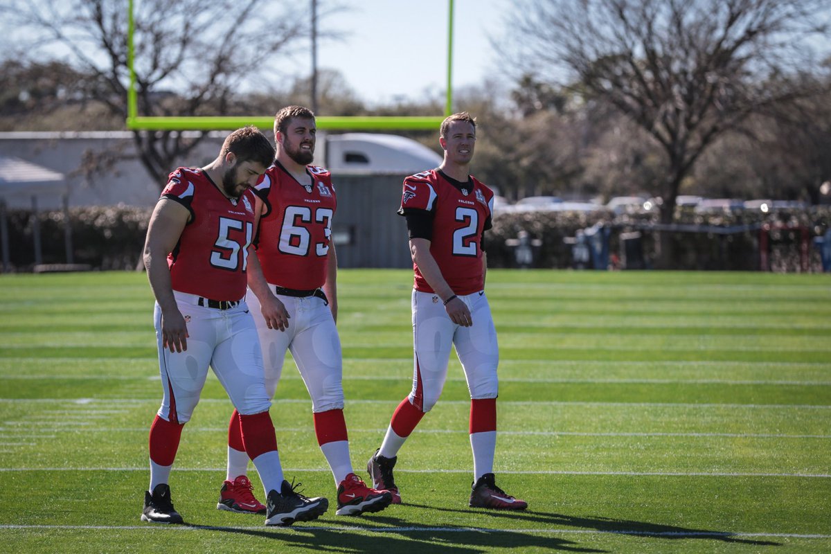 AtlantaFalcons's tweet photo. #SB51 photo day! 📸 https://t.co/BDYOuApqbb
