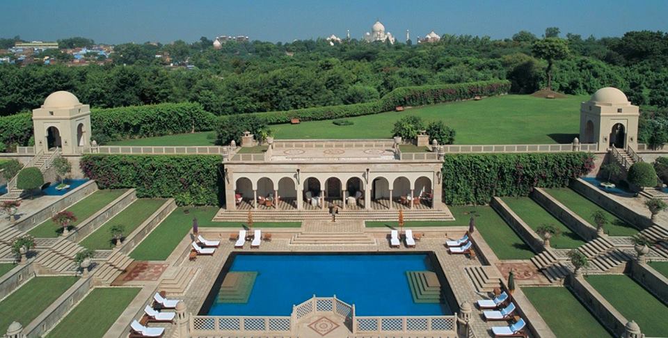 BrandmanPRAust's tweet photo. The Oberoi Amarvilas, Agra is superbly situated only 600 metres from the Taj Mahal #worldheritagesite #tajmahal https://t.co/0unzsOb6Wi https://t.co/zz89djQRqw