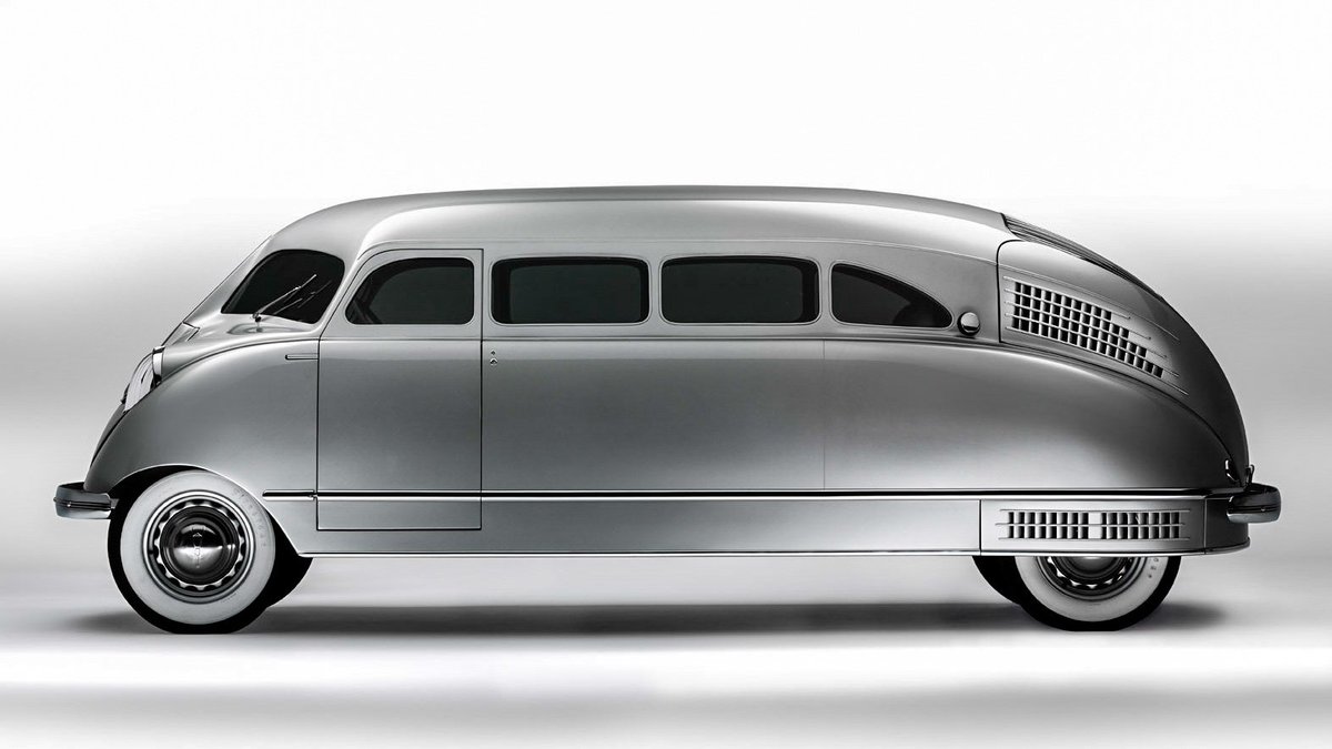 tomwookieford's tweet photo. Still completely obsessed with the 1936-ish Stout Scarab. Detroit at its brilliant weirdest. https://t.co/4SpRQDj8Jp