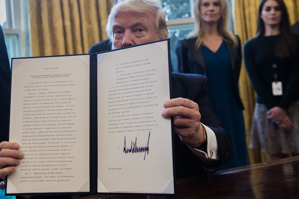 GQMagazine's tweet image. Here's how to stop President Trump's horrifying executive orders gq.mn/A2IPkC3