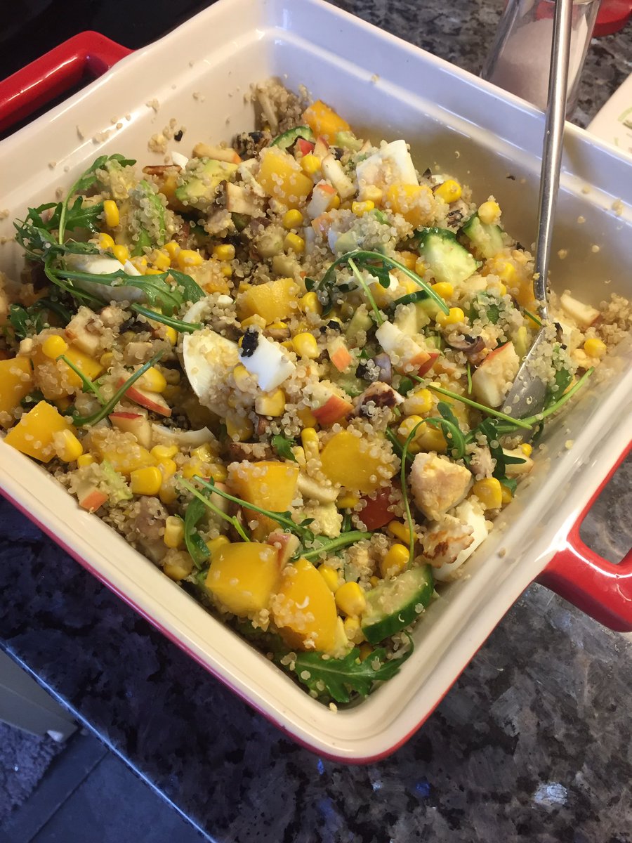 nutroastheaven's tweet photo. #yummy #veggy #nutritious lunch, #quinoa, eggs, roasted Halloumi, corn, avocado, peaches( tinned) rocket, apple, roasted mushrooms cucumber https://t.co/mlcEIgswBf