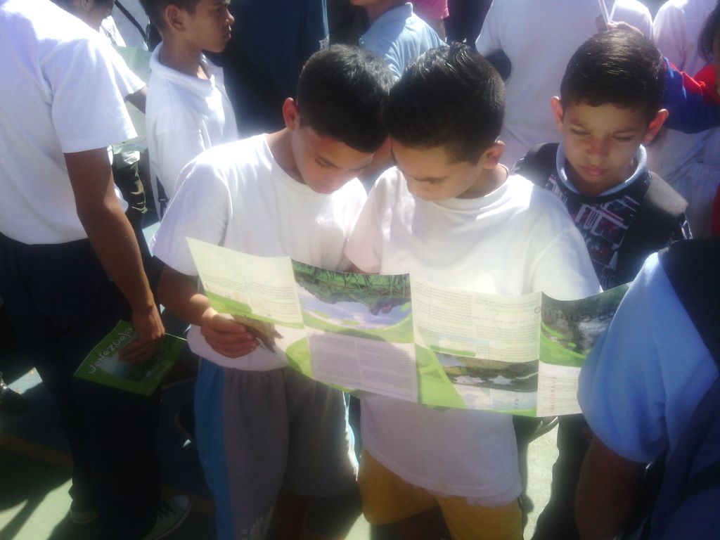 TurismoGuarico's tweet photo. #EnGuarico Sensibilización Turística en la carrera "4K por la Familia Estudiantil" https://t.co/iITfAEDdt8