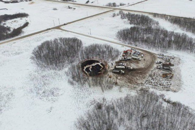 Coulepascheznou's tweet photo. #pipelines : moyennes de 20 fuites/an de+en+ plus causées par erreurs humaines #ÉnergieEst #KXL #Ligne9b #TransNord
https://t.co/eoW3KBwXJ4 https://t.co/uPeRqMD8ZA