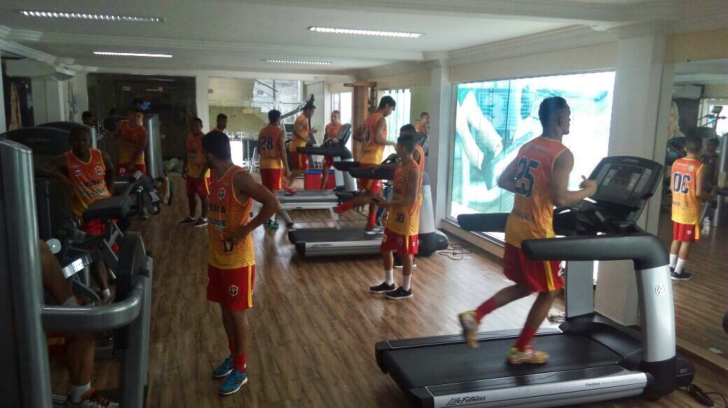FastClubOficial's tweet photo. Treino na moderna academia do 3B.
#PreparaçãoCB
#CopadoBrasil
#FastClube2017
#Barezão
#SerieD
#CopaVerde
#JuntosPeloFuteboldoNorte https://t.co/ccKP0z1Vzq