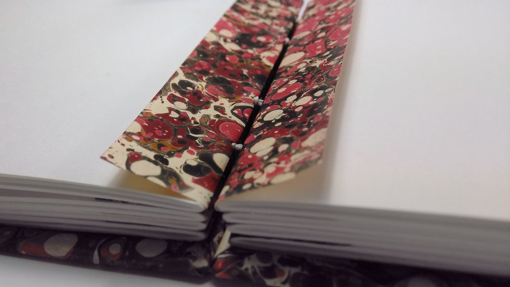 PaperfulShop's tweet photo. New journal 😍
https://t.co/m1v71J5xBa
#handmade #etsy #art #design #marbled #notebook #journal #coptic #pattern https://t.co/xg4sgpgAWM