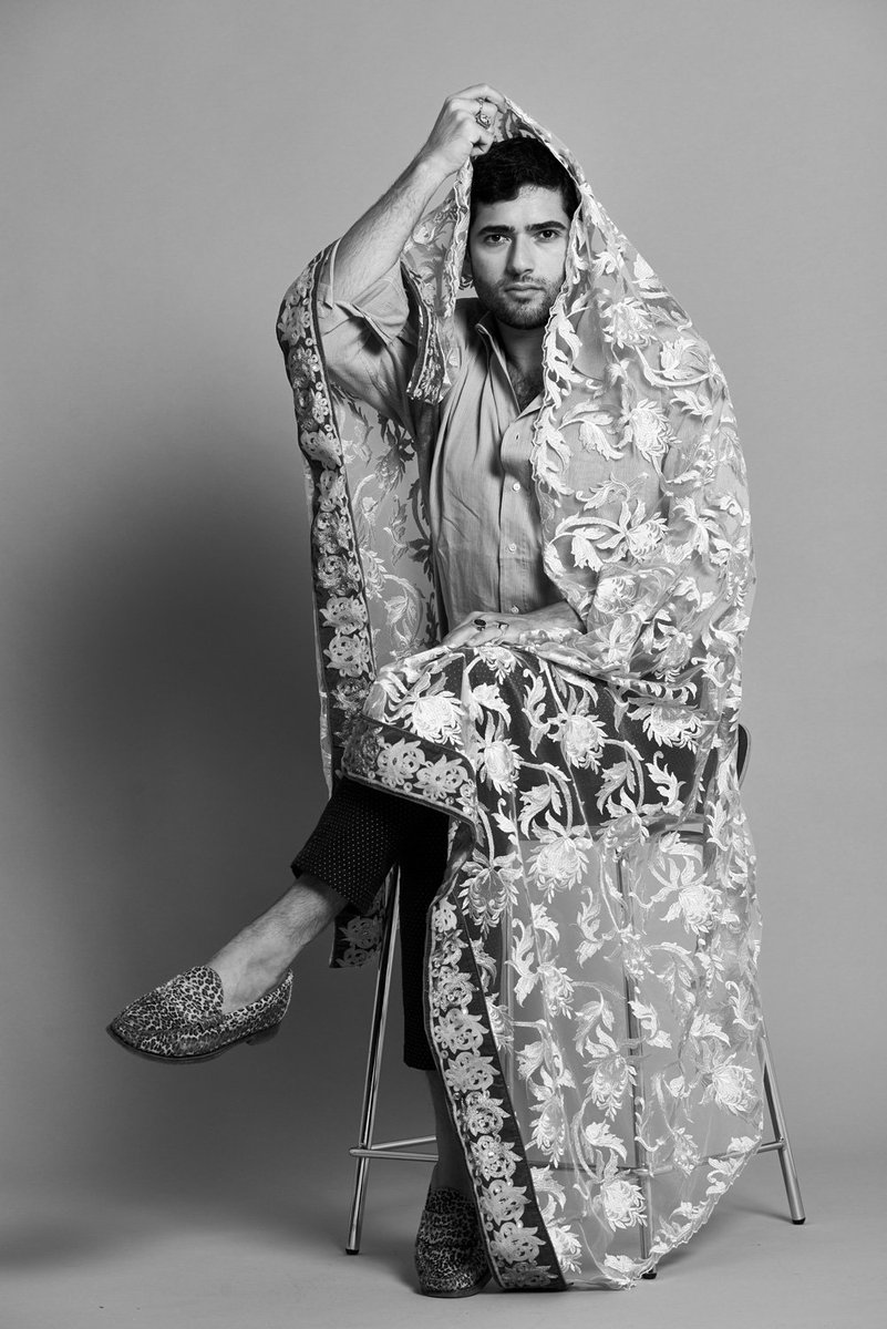 casimir_tv's tweet photo. ‘Beautiful Boys’ is @AmirahxT's  attempt at returning, owning and blurring the gendered-exotic-gaze. https://t.co/Rx8X8J58Rv https://t.co/21kCGXR9lo
