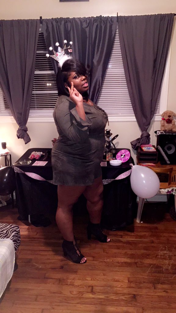 beyonddannibaby's tweet photo. My birthday I turnt up ❤️😍💯😘🎉🎊🎈👅💦 20 look good on me https://t.co/Eyot1jBWVO