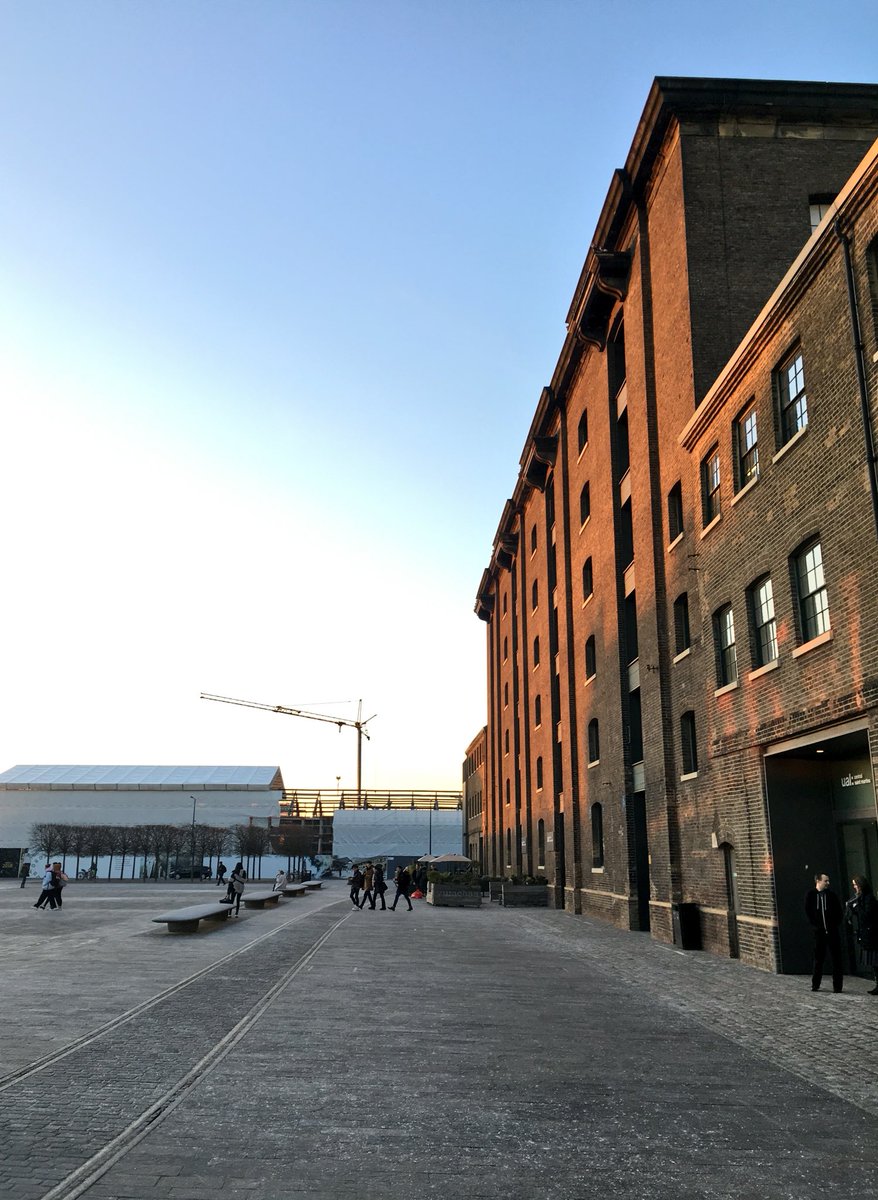 carocomms's tweet photo. Brilliant exhibit at Central Saint Martins celebrating 100 years of Ceramics. One of the two remaining specialist ceramics courses in the UK https://t.co/W5Xn75yH1x