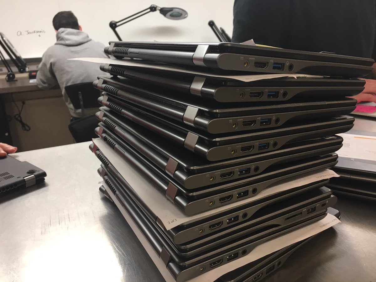 RevolutionRHS's tweet image. Money and manpower saved fixing CB's today for @RitenourSchools by #TechHelpdesk!#RitenourExcellence #Efficiency