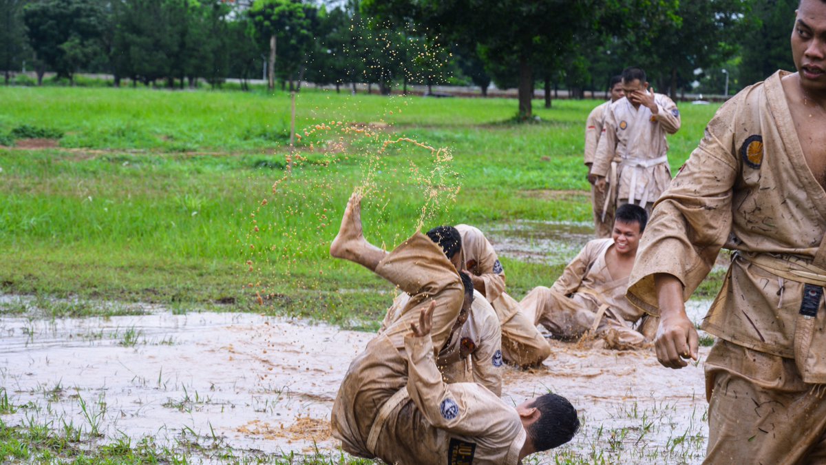 topguardindo's tweet image. Train like tomorrow will be hard day, and you need to be stronger -
#topguard #security #indonesia