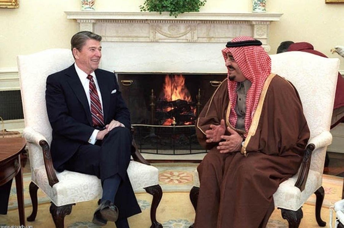 mansour_y's tweet photo. هسى من نغزو الكويت ونسرگ نفطهم، الأميركان دا يبيعون الخليج https://t.co/rwr9VAeixZ