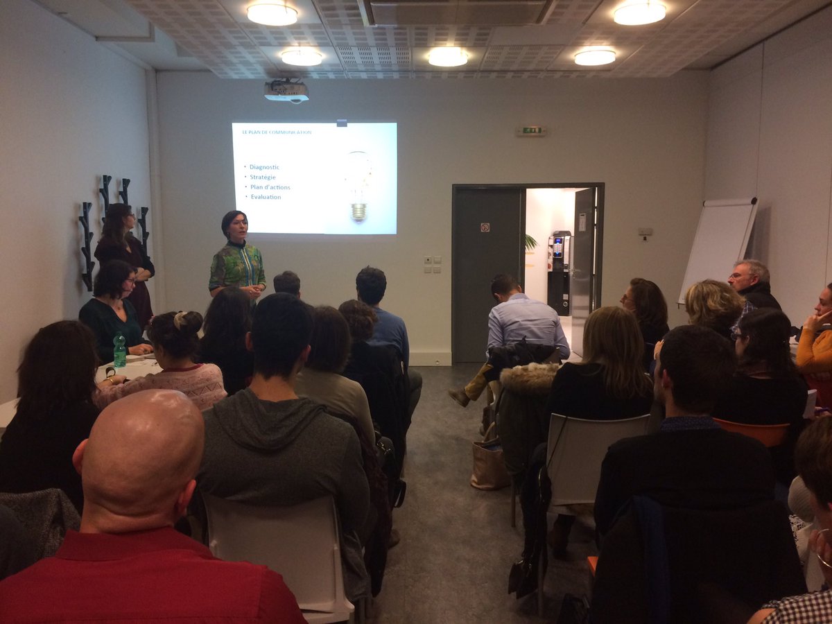 A_CORVAISIER's tweet photo. Atelier #communication @Club_CBC35 à la @ccirennes : "la communication n'est pas une dépense mais un investissement." @YHouee @saradefrance https://t.co/3Qk8ULGaAT