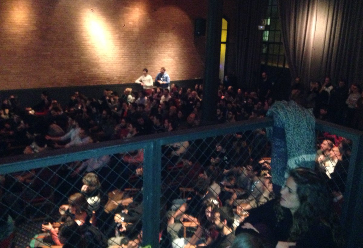DataSantist's tweet photo. Full in the House #antigafabricaDamm #databeers @DataBeersBCN https://t.co/9lSLozS2Vx