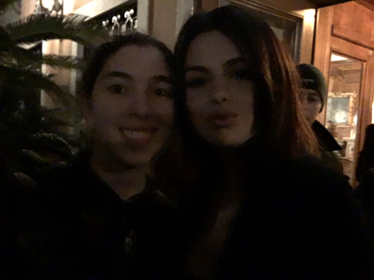 greta_carlon's tweet photo. I love you ❤❤ thank you @selenagomez https://t.co/iU6nddAAq7