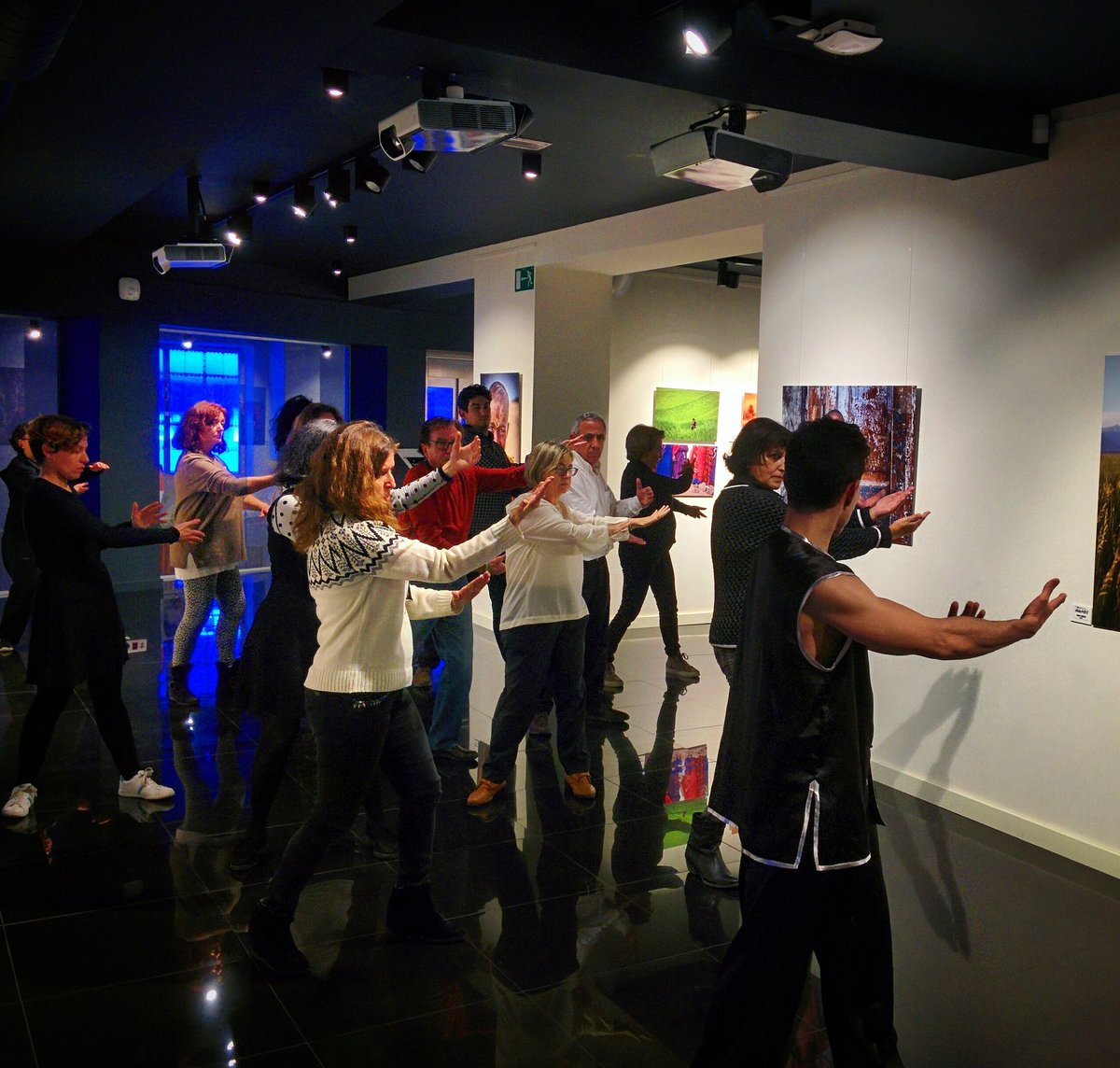 bthetravelbrand's tweet photo. Seguimos nuestro viaje a 🇨🇳 Mejorando el equilibrio físico y mental en #XperienceMadrid con nuestro #TravelLesson de #TaiChi con @ADNTAICHI https://t.co/QQ4ZG8VBUN