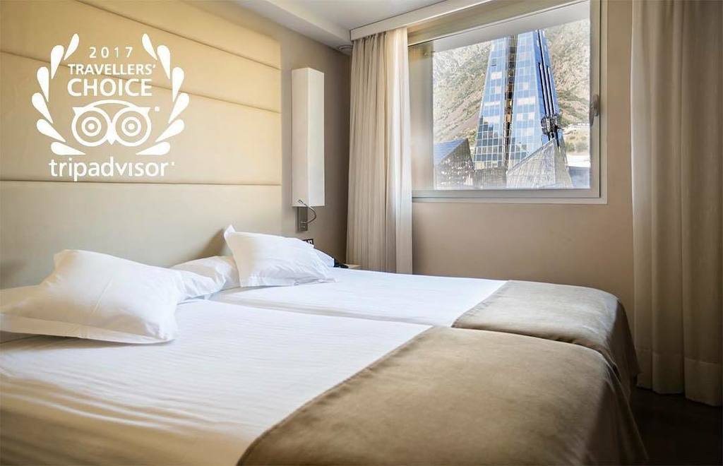 AtiramHotels's tweet photo. TripAdvisor has awarded 2 of our hotels with the Travellers' Choice 2017 award.
The #MolaP… https://t.co/NLwn8tHUH8 https://t.co/GBIU44U9Y4