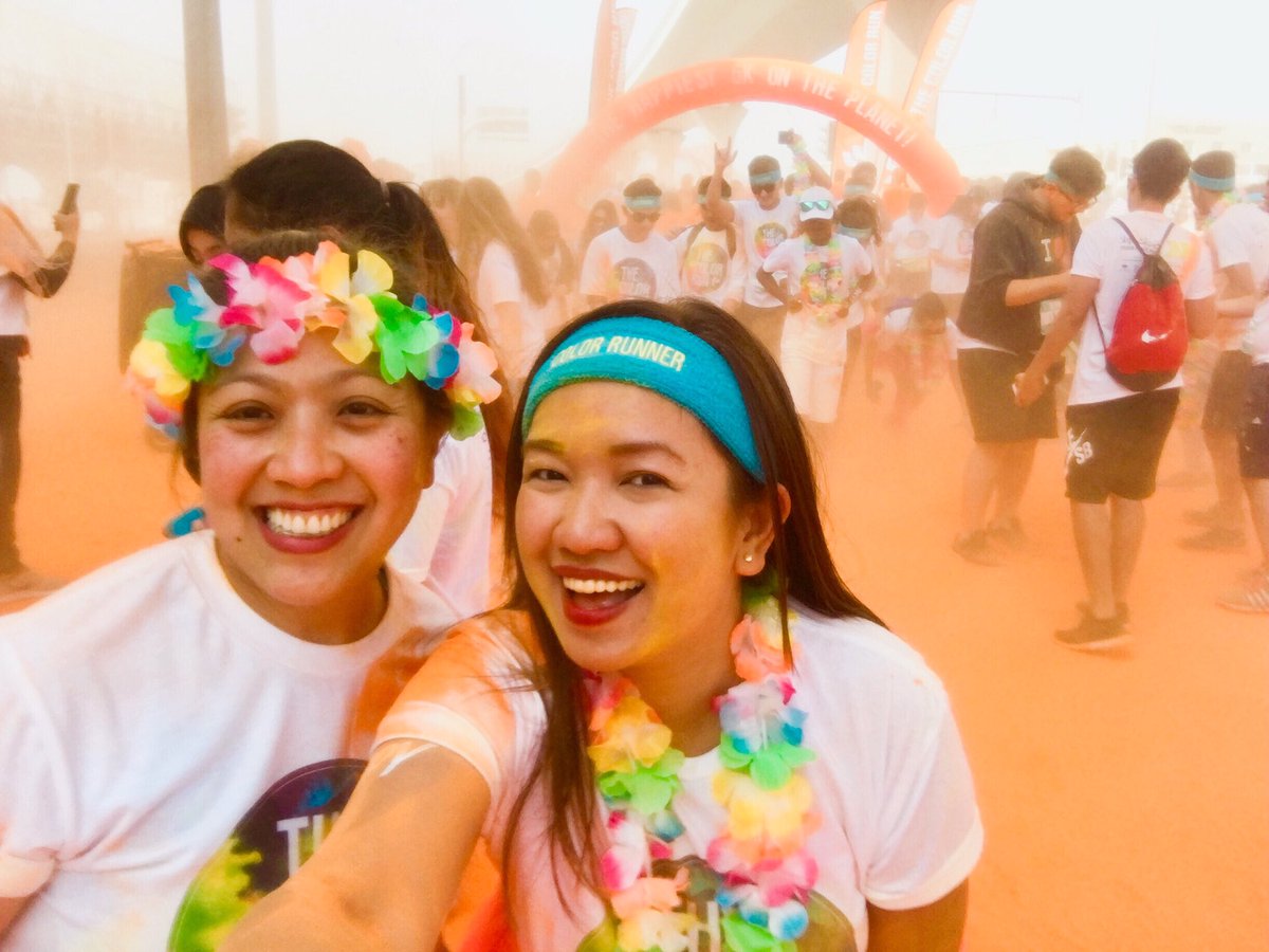 ismiCheryL's tweet photo. Color Runners!🌈🤗💖 Color me happy:)
#Happiest5k #ColorRunQatar #sahtakawalan #2017 #TheColorRunQa #Tropicolor #healthylife @TheColorRunQA https://t.co/uFPiseXAoV