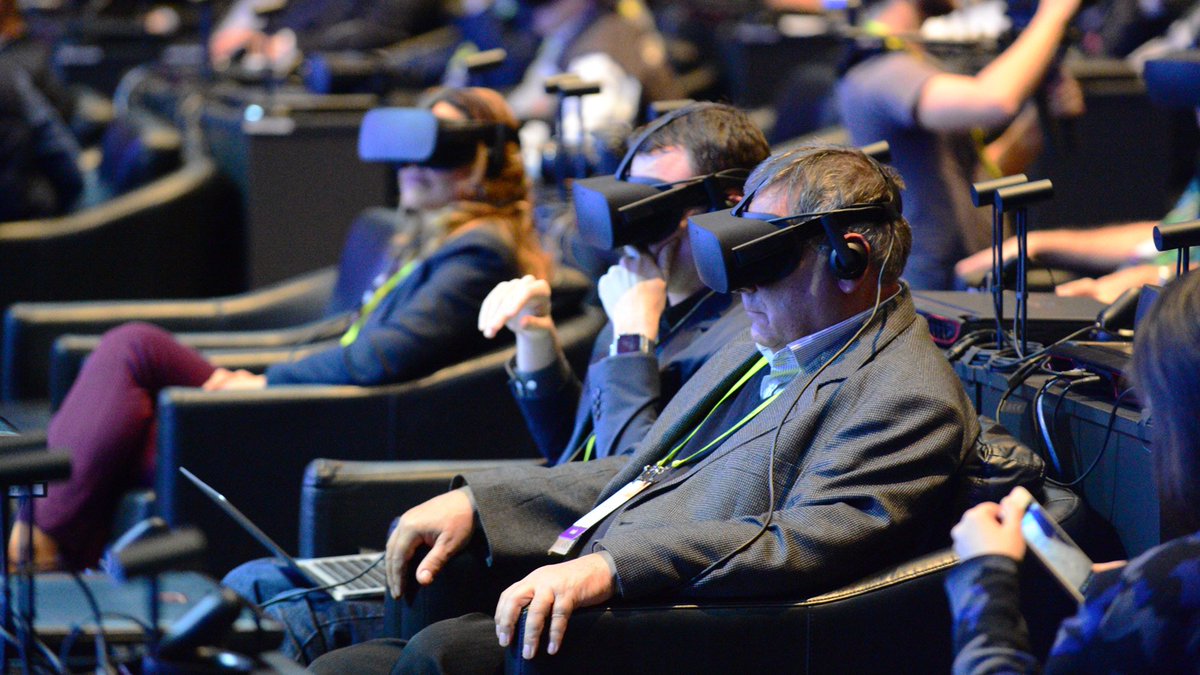 2016's Record Breaking VR/AR Venture Funding Totals $1.8 Billion ow.ly/u8cp308vaiw <a href="/htcvive/">HTC VIVE</a> <a href="/oculus/">Oculus 👉 Meta Quest</a> <a href="/AGraylin/">Alvin Wang Graylin</a> @Roy_techhwood