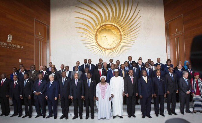 MarocTopNews's tweet photo. Le #Maroc rejoint l'Union africaine, bravo une page qui se tourne pour un nouveau départ .. https://t.co/4UIoj0upQ7