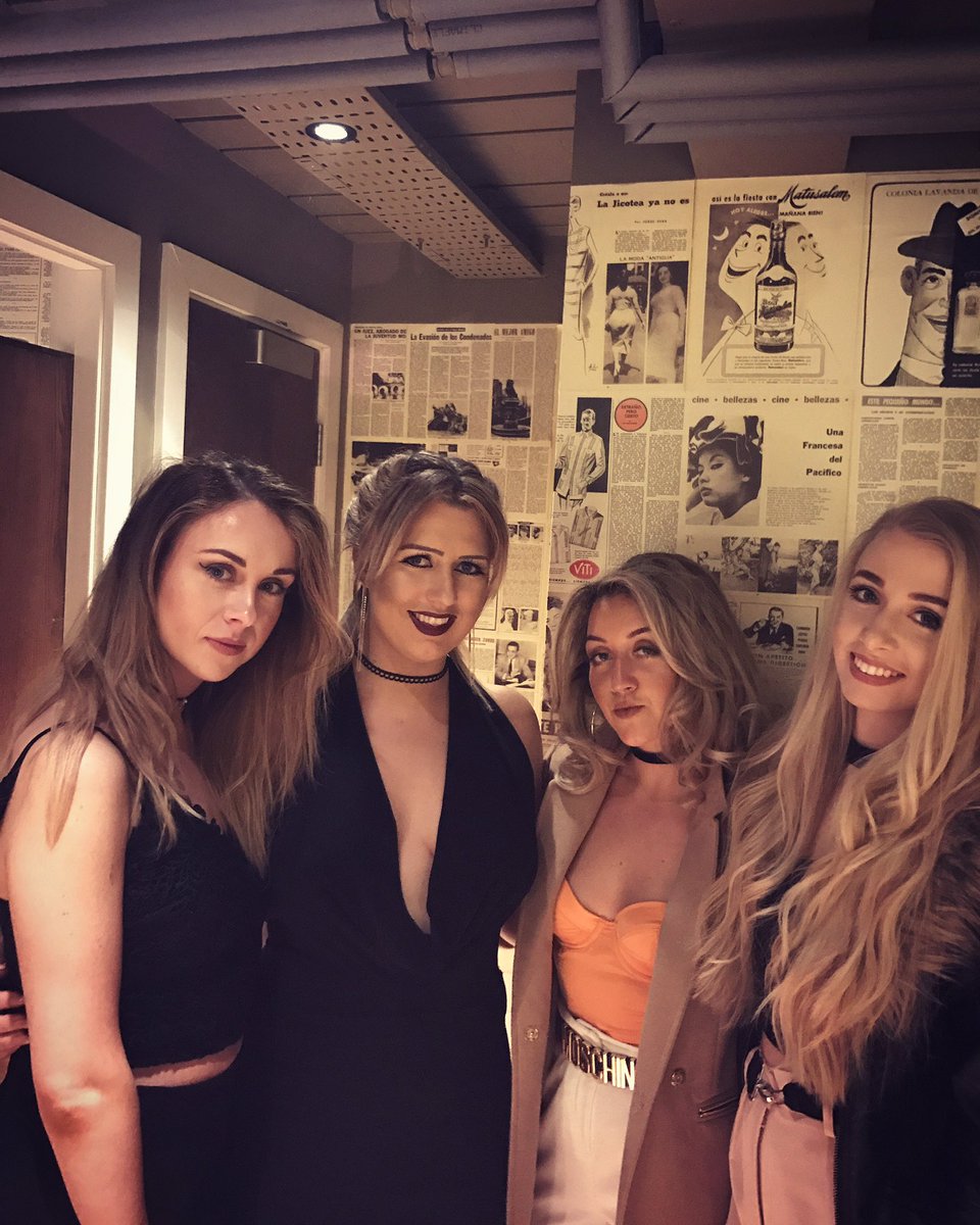 JoRogerson's tweet photo. Night one #weekend #Newcastle #girl time #drinks https://t.co/NspxPDjsSe