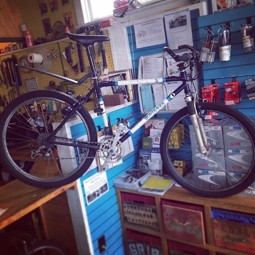 bikeworks206's tweet image. Keep these awesome donations coming! Post prep pics coming soon #bontrager #paulcomponents #chrisking