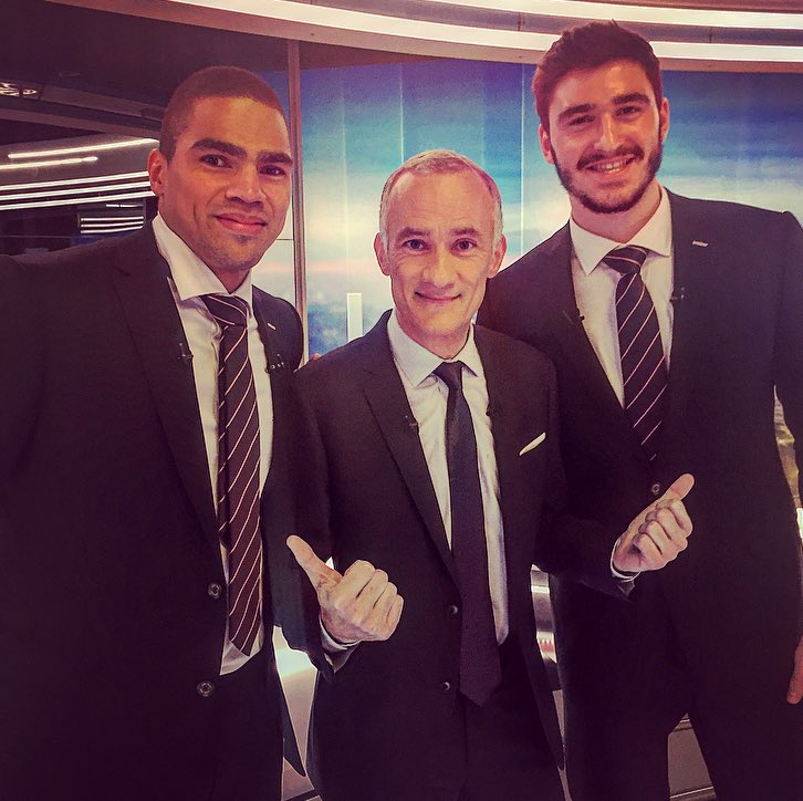 gilles bouleau on twitter ils font deux fois ma taille mais ils sont tres sympathiques je vous l assure merci a tous d avoir suivi le20h de tf1lejt a demain https t co e16nbgebyl twitter