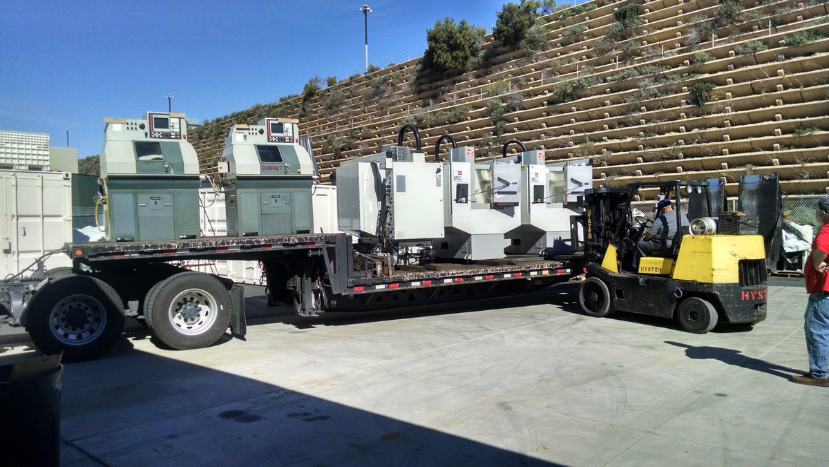 Lockfordfox's tweet photo. New toys! https://t.co/v6JWSr1OYc