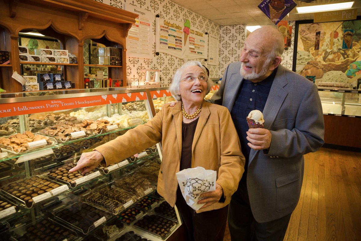 MontPlace_CCRC's tweet photo. Our residents live the #SWEET life, here at #MontgomeryPlace.

Visit https://t.co/vWAsiPlSCu for more information! 

#seniorcare #retirement https://t.co/8kvYPCFcpO