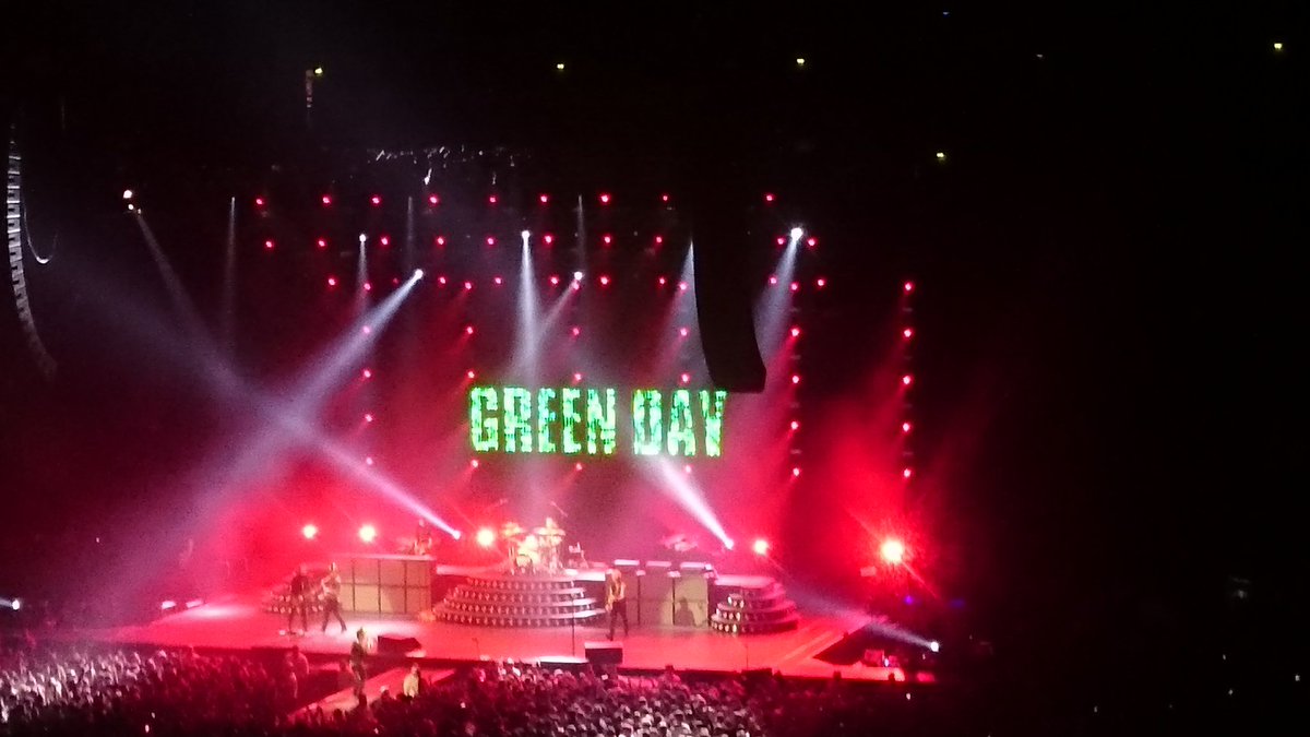 dschoermanizer's tweet image. Awesome! #Greenday #cologne #makeworldrockagain