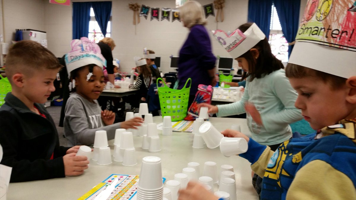 PelhamOaks's tweet photo. We enjoyed celebrating 100 days of learning! https://t.co/HyrsTd1p92