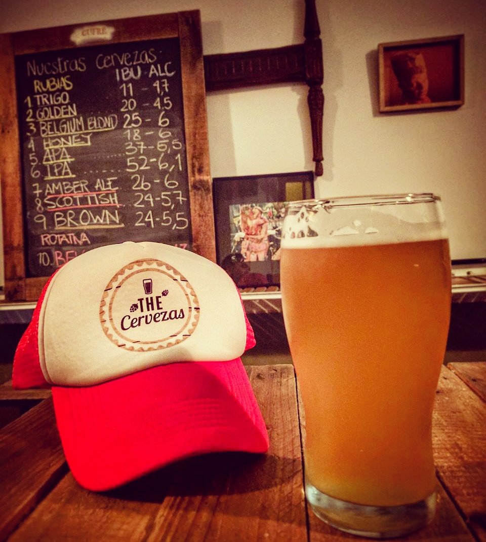 Thecervezas's tweet photo. Qué #calor! Dame una 3☝. Nos refrescamos con una belgian blond de #arpegia. Salud. #cerveza #CraftBeer #birra #blond #beer https://t.co/OigyBWk2QJ