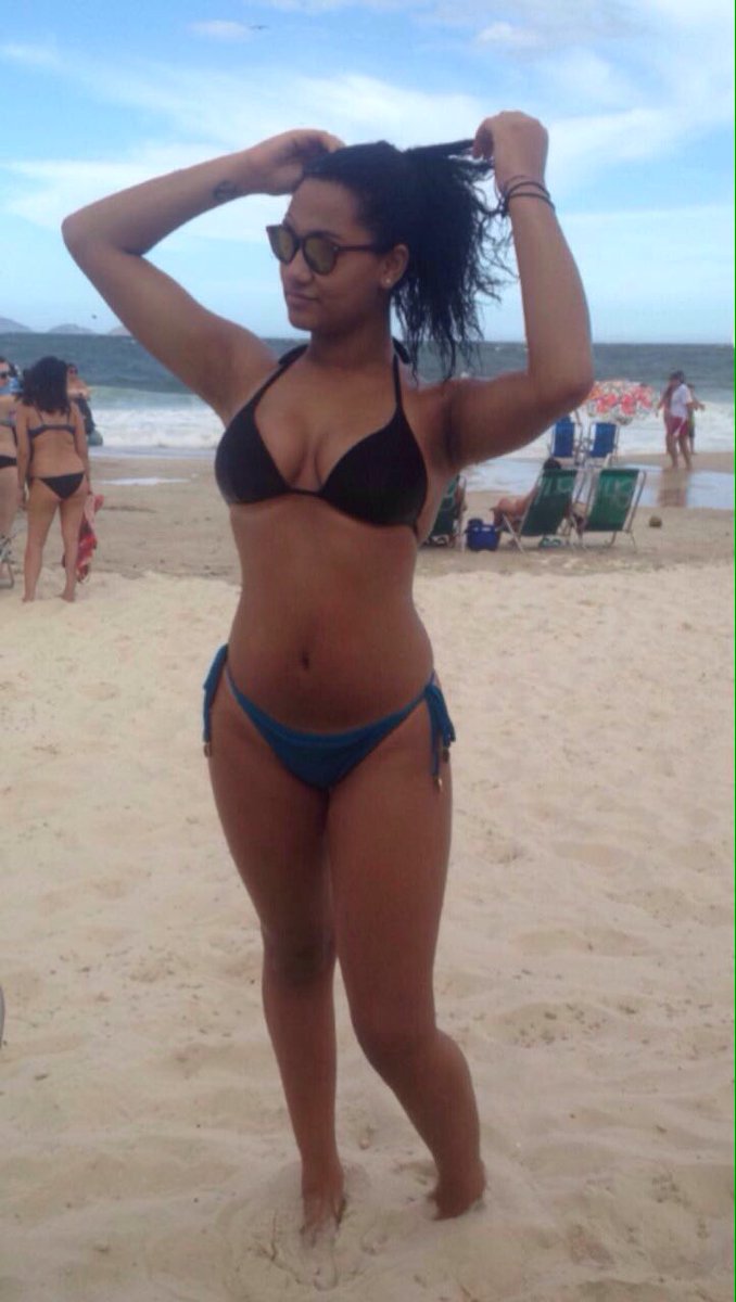 beavianna04's tweet photo. hehe 👙💁🏻 https://t.co/Hzrh86y1vt