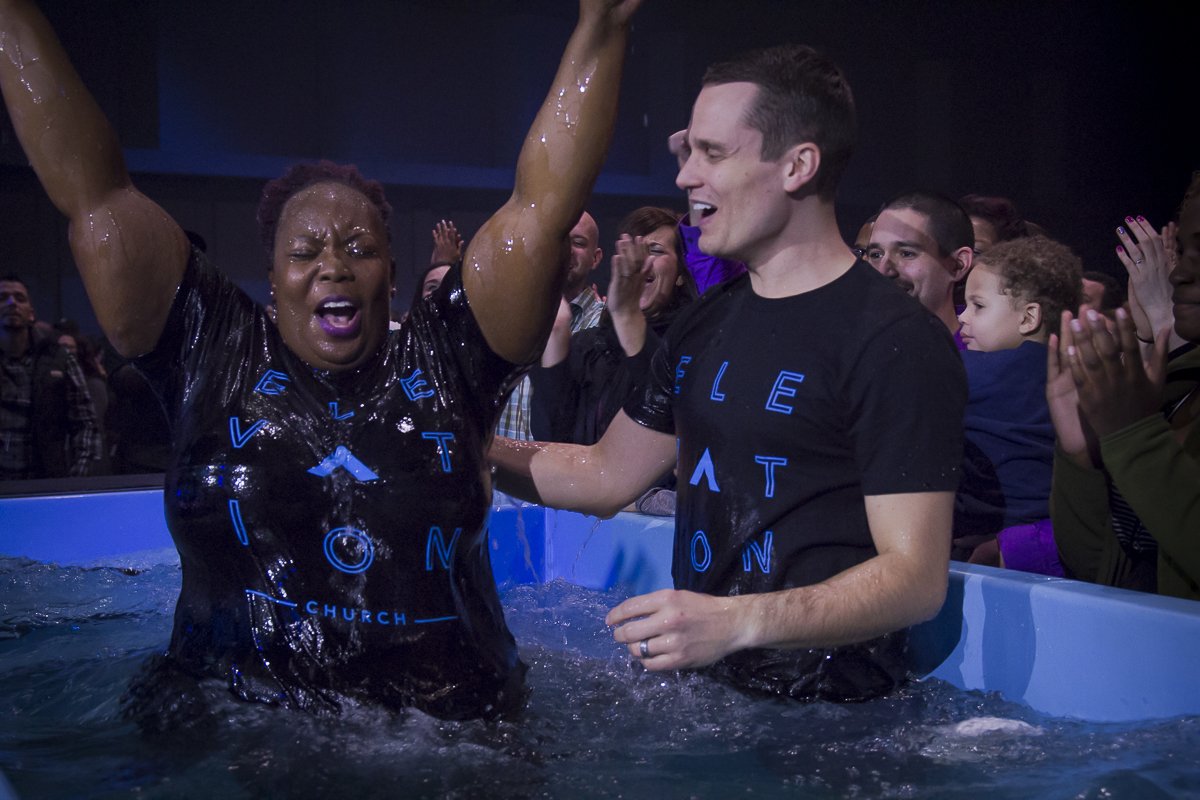 ElevationOnline's tweet photo. I realized I had been trying to hide my pain and frustrations-I made the decision to surrender it all and give my life completely to Christ. https://t.co/v6yq5GQGCH