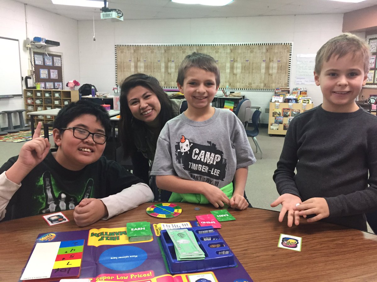 ilonasolymossy's tweet photo. Thank you for sharing this with us @lmcschoen! We miss you! #rocketminds #moneygame https://t.co/w7xAkJY2Wk