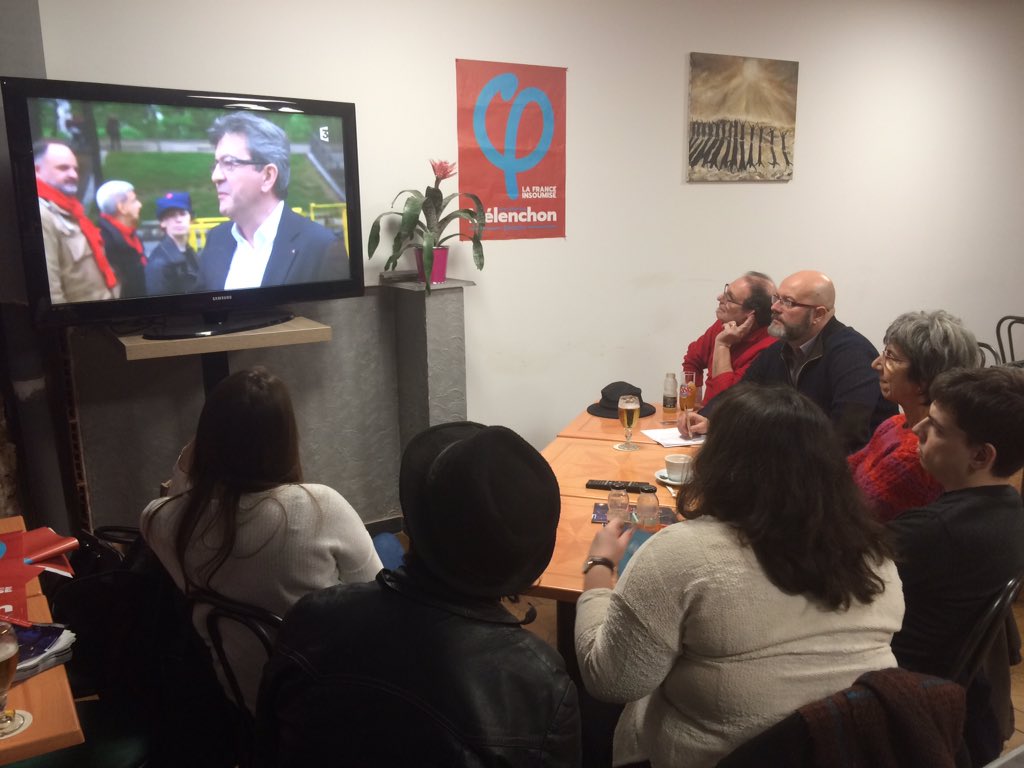 stephanrouiller's tweet photo. #JLMineditFr3 Ecoute collective  à Angers ce soir avec JLM , l'homme qui avançait à contre-courant #angersinsoumise https://t.co/A7qQgSVmKQ