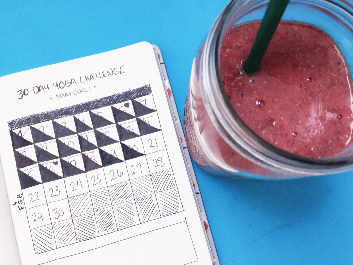 Dayleeoo's tweet photo. 20 Days straight of yoga and meditation. Some days are hard, like today, but smoothies help. π#patienceintheprocess @DoYogaWithMe https://t.co/VturyCI9gZ