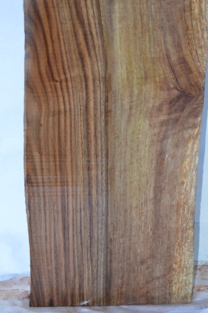 CPS_Woods's tweet photo. #ForSale this #Bastogne #Walnut #Board. It hasa gorgeous #fiddleback and nice color variety. https://t.co/pUPAjHmgx0 https://t.co/O1Cf1iBOKe