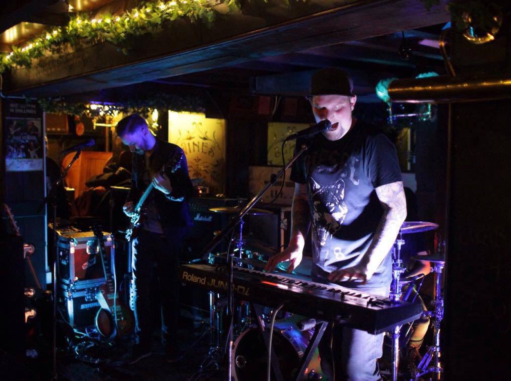 50_Year_Storm's tweet photo. Pics from @oldalehouse #truro supporting #kernuyck. Thanks for having us! Epic night 🤘🏻 #50yearstorm https://t.co/GEtGCSZYPg