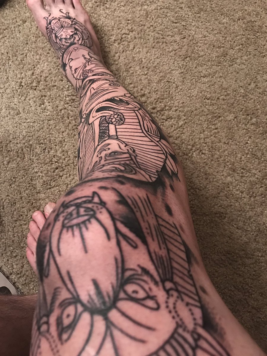 Samyoool159's tweet image. So happy with my leg