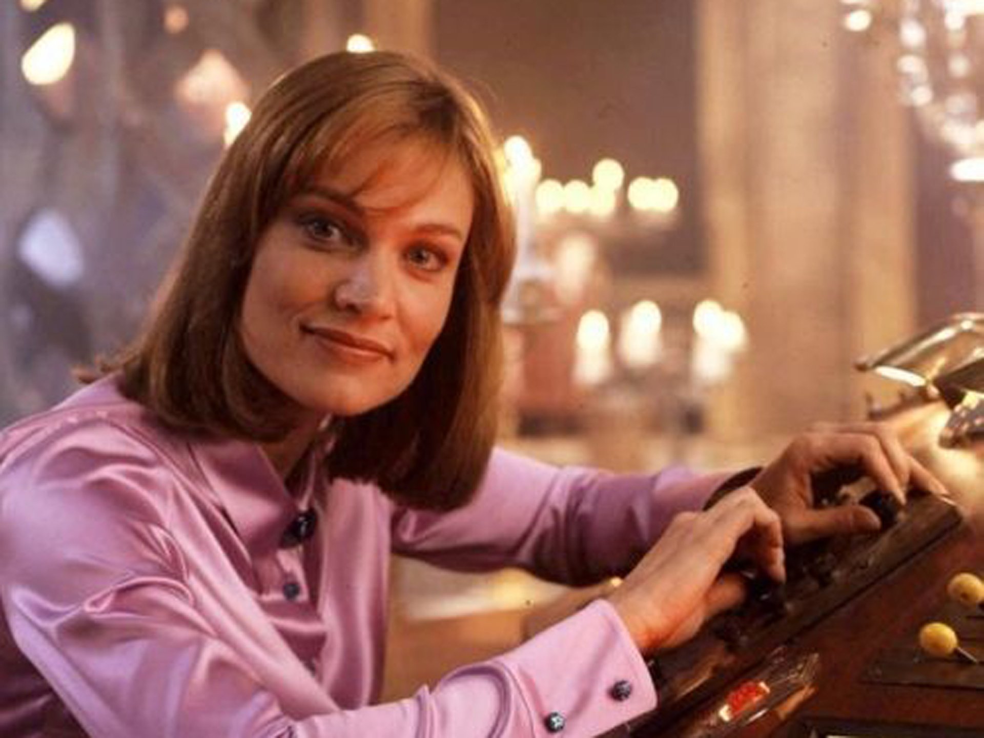 Happy birthday to Daphne Ashbrook, who played Eighth Doctor companion Grace! 
