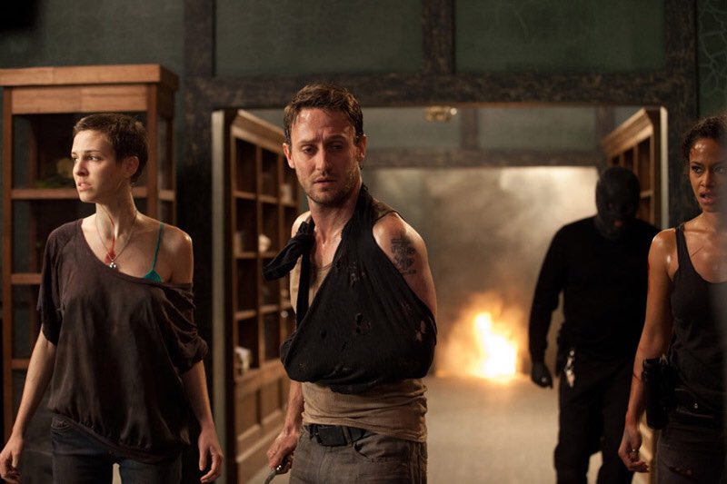 bslj_'s tweet photo. #اعظم_فيلم_شفتوه هروب رجل من قبضة قاتل متسلسل معروف وذلك ﻹنقاذ فتاة بريئة من محاولته لقتلهاهى الآخرى!👹
فلم خورافي🔥🔥
https://t.co/bzgjJO59ST https://t.co/AXPQO4enhm